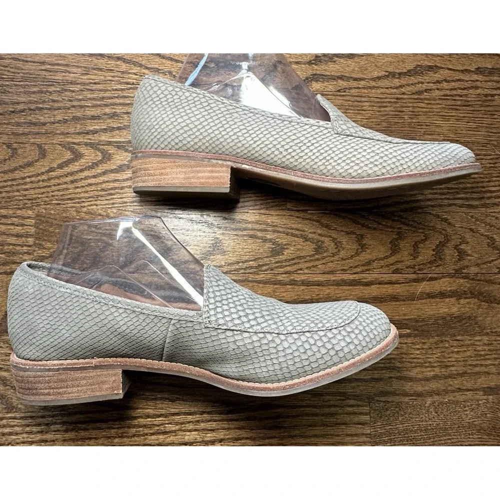 Sofft Napoli Slip On Shoes Grey Snake Print Nubuck Leather Loafers Womens 10